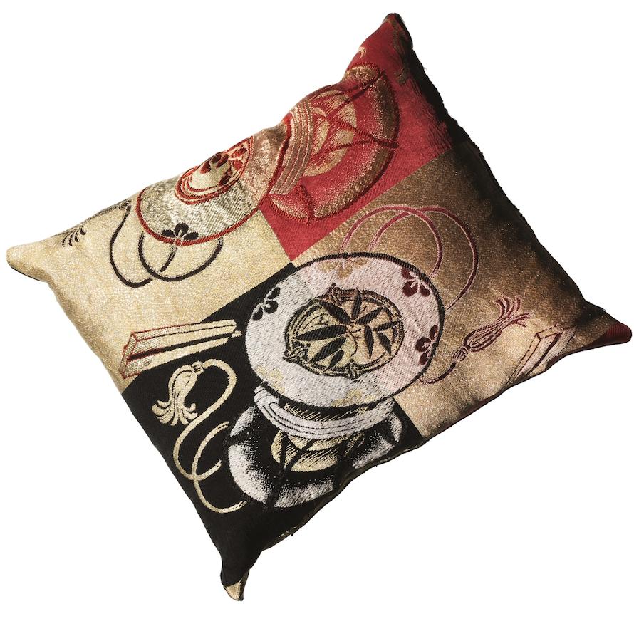 Throw Pillows